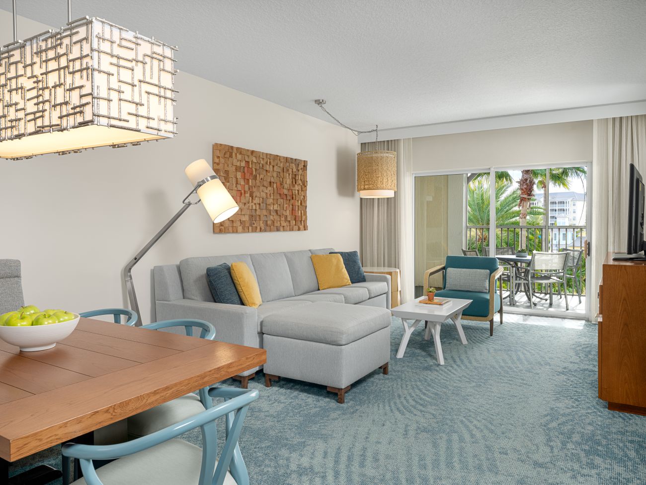 Dining Room and Living Room (1- or 2-Bedroom Villa)